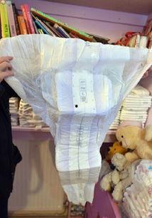 穿成人纸尿裤的小孩视频,穿成人纸尿裤的小孩，真实生活状态大曝光